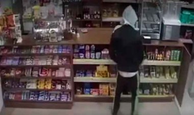 Homem com sacola na cabeça furta conveniência no interior de Minas