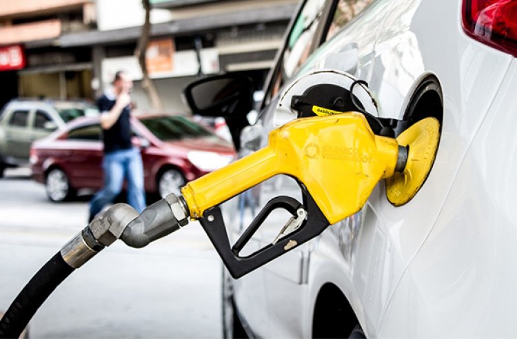 Gasolina ou etanol? Veja qual combustível é mais vantajoso com o retorno do imposto federal