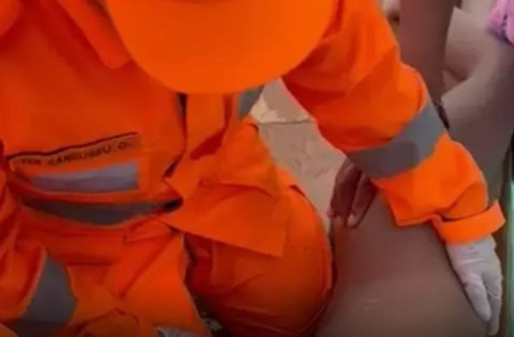 Menino tem cabelo sugado por ralo de piscina e é socorrido em estado grave em MG