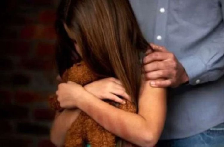 Homem dopa namorada e filhos para estuprar menina de 7 anos
