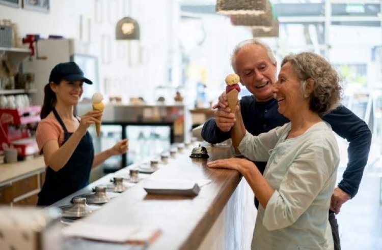 Vagas de emprego para atendente e montagem de produto são divulgadas em Sete Lagoas