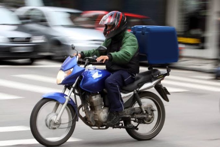 Procura por serviço de transporte por motos faz venda do veículo disparar