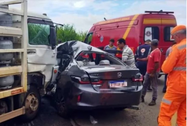 BR-459: acidente entre caminhão e táxi mata duas pessoas e fere bebê no interior de MG