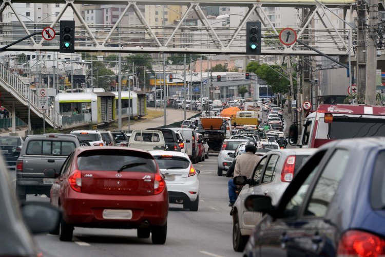 Veja como pagar a taxa de licenciamento, que vence nesta sexta em Minas