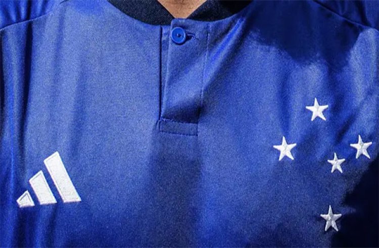 Relação conturbada: Cruzeiro pode encerrar contrato com a Adidas antes do previsto