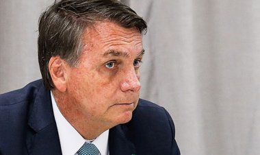 Bolsonaro nega envolvimento em fraudes no cartão de vacina durante depoimento na PF
