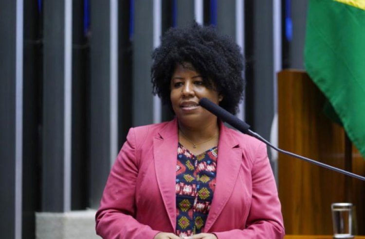 Projeto de lei que prevê igualdade salarial entre homens e mulheres é aprovado pela Câmara