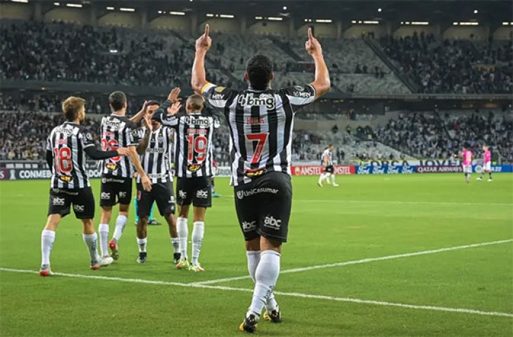Desfalcado, Atlético enfrenta o Cuiabá em busca da primeira vitória fora de casa