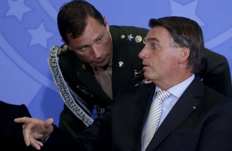 Bolsonaro depõe à PF sobre possível fraude no cartão de vacinação
