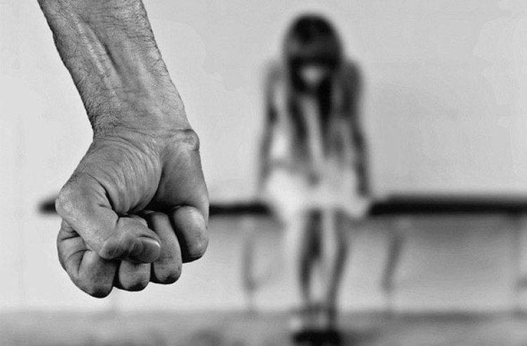 Mulher é mantida em cárcere privado e ainda sofre agressão de companheiro em Santana de Pirapama