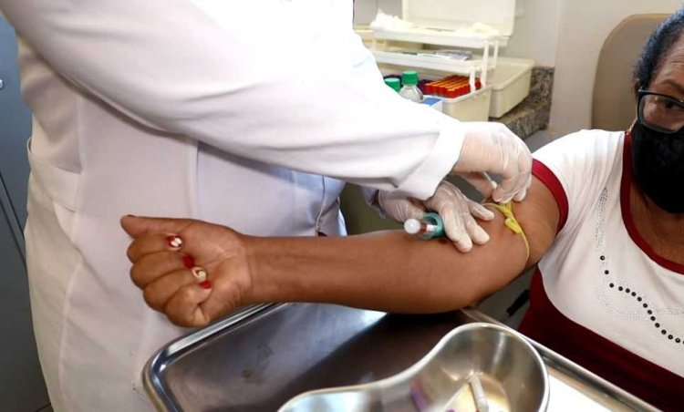 SAÚDE: novo tratamento reduz em 74% chance de câncer no sangue