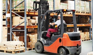 Empresa de Sete Lagoas oferta vaga para operador de empilhadeira