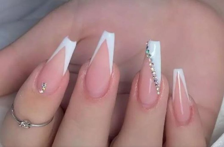 CÂNCER? Unhas de gel são seguras? Veja possíveis riscos e como se proteger