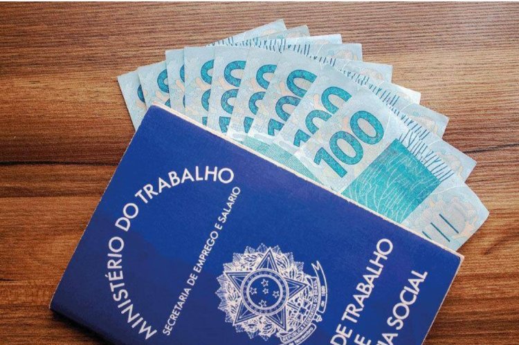 Salário mínimo pode ir para R$ 1.421 em 2024, mas deveria ser R$ 6.210; entenda