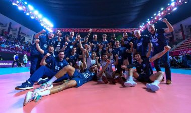 Itambé Minas celebra vitória na estreia do Mundial de Clubes de Vôlei