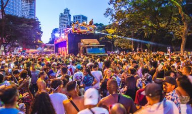 Pré-carnaval 2024: Banda Mole de BH chega ao seu 49º ano
