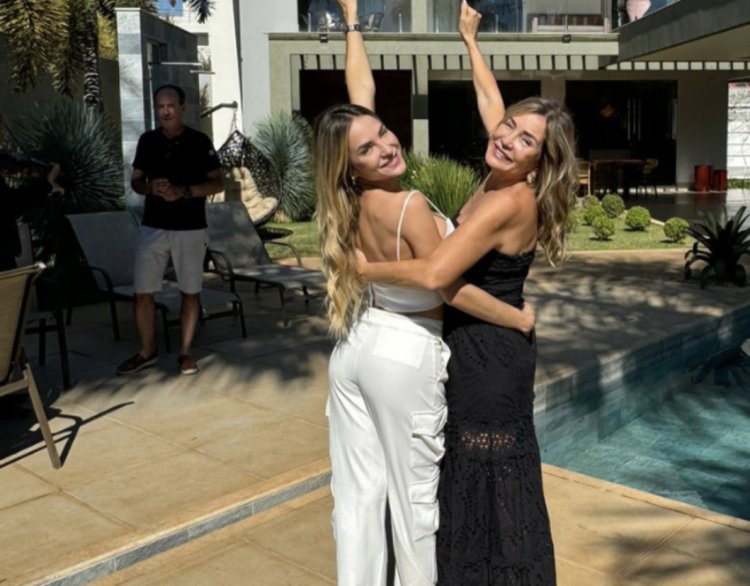 Mil metros, jacuzzi e sauna: Gabi Martins presenteia a mãe com casa de R$6 milhões