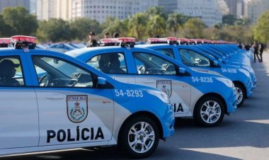 Justiça absolve três policiais pela morte de adolescente baleado em casa no RJ