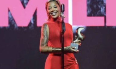 A preta venceu! Ludmilla é eleita artista do ano no Prêmio Potências