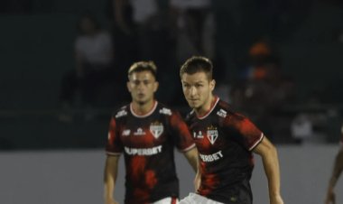 Santos encaminha contratação de meia-atacante do São Paulo