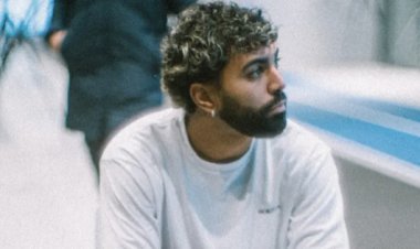 De volta ao Brasil, Gabigol curte férias no interior de São Paulo