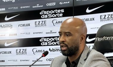 Corinthians se aproxima de primeiro objetivo no mercado antes de partir por reforços