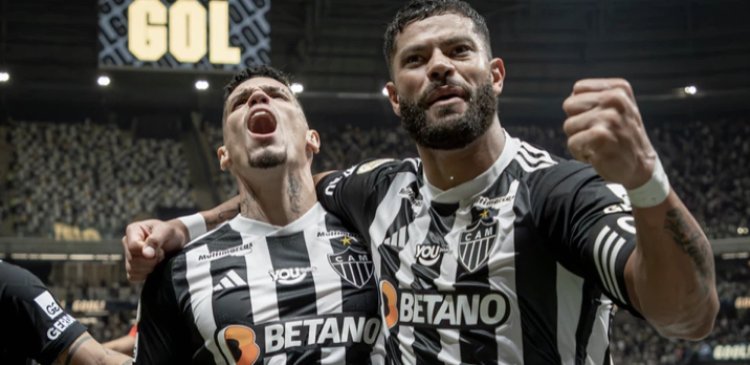 Hulk e Paulinho terminam temporada como ‘Reis da Arena’ e goleadores do Atlético