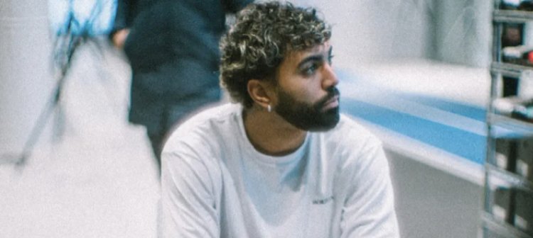 De volta ao Brasil, Gabigol curte férias no interior de São Paulo