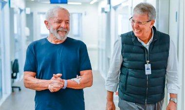 Lula critica prefeitos que não utilizam SUS nem escolas públicas para suas famílias