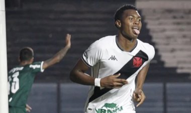 Vasco aguarda definição de time turco para sacramentar futuro de atacante