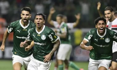 Palmeiras vira sobre o Botafogo-SP e mantém chance de classificação