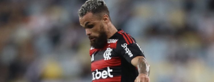 Atacante titular do Flamengo sofre lesão e inicia tratamento