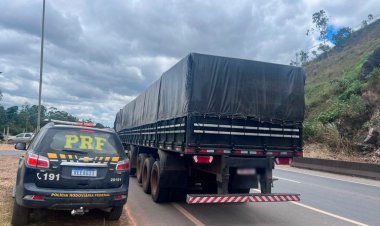 Carreta roubada em Curvelo é recuperada pela PRF em Sete Lagoas