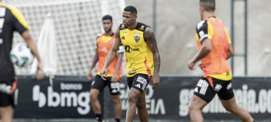 Atacante do Atlético comemora volta aos treinos e revela motivação