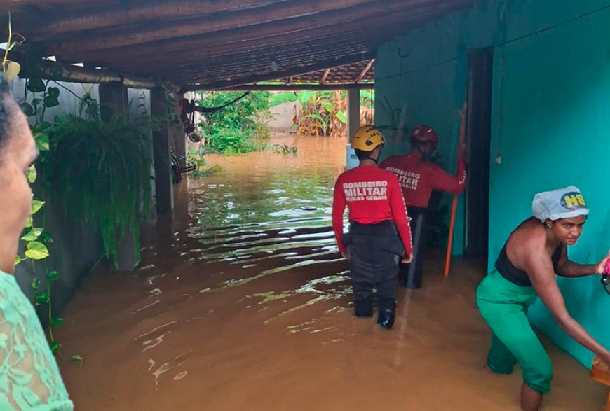 Metade da chuva prevista para março cai em apenas uma hora em Sete Lagoas