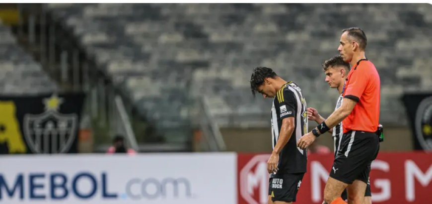 Alan Franco deixa jogo do Atlético mancando e vira preocupação para Cuca