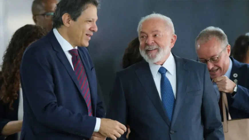 Governo apresenta PLDO 2026 sem ministros e expõe “colapso fiscal” a partir de 2027