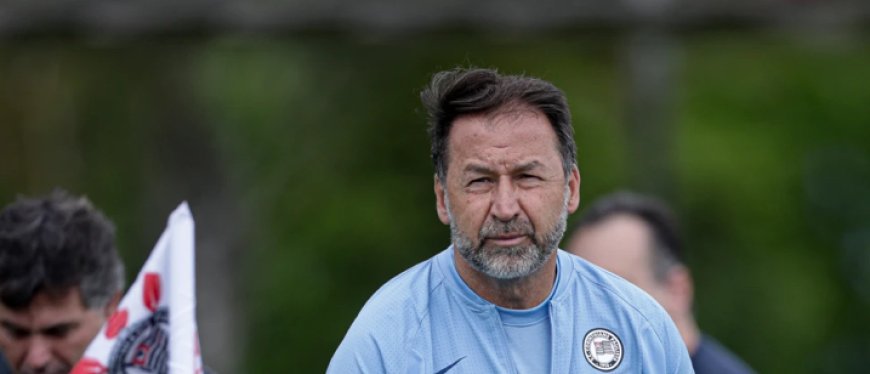 Torcedores organizados do Corinthians se reúnem com Augusto Melo; entenda o motivo
