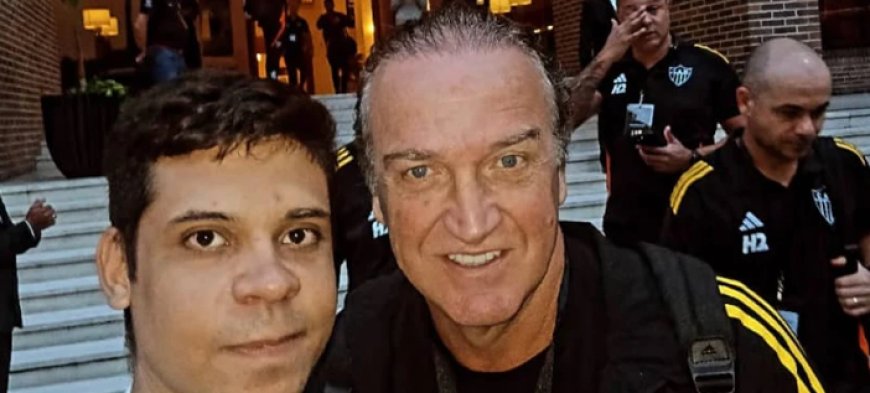 Torcedor venezuelano do Atlético conhece Cuca após capotar o carro para ver o time