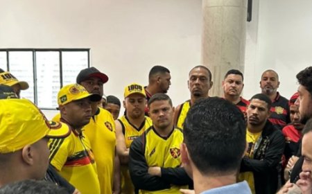 Organizadas do Sport se reúnem com atletas e diretoria e fazem cobranças