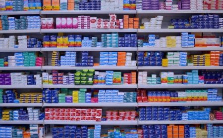 Farmácias em supermercados: entenda a ‘briga’ entre os setores e detalhes sobre projeto de lei