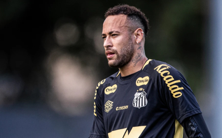 Pai de Neymar revela interesse de clubes em meio à negociação com Santos