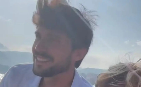 Igor Rabello, do Atlético, curte férias com família em ilha da Itália