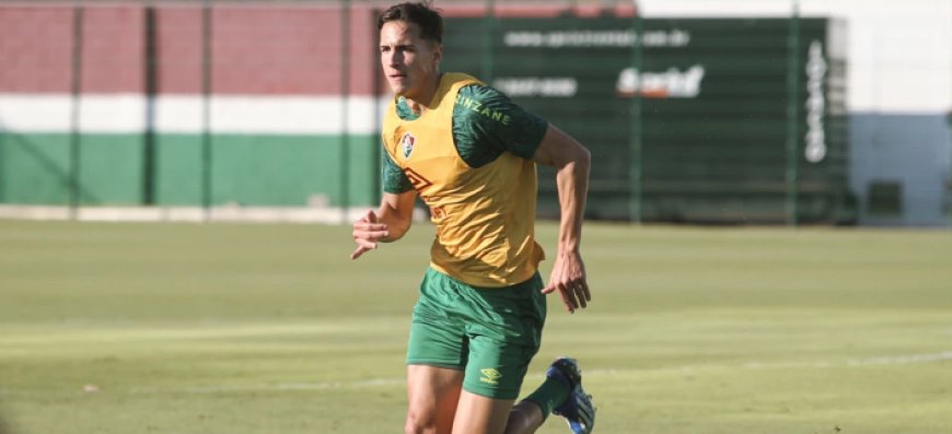 Presidente do Fluminense explica os pagamentos por compras de atletas