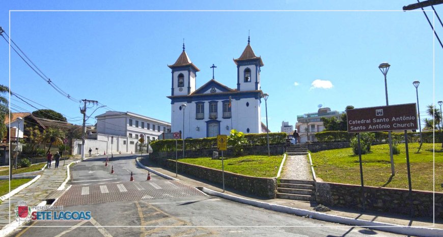 Prefeitura valoriza conjunto histórico e retira pórticos em frente à Catedral de Santo Antônio