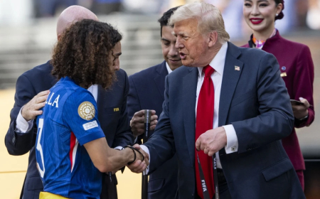 Donald Trump surpreende e elege brasileiro como o maior da história do futebol