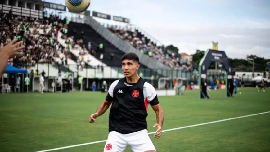 Dívida por volante argentino gera transfer ban ao Vasco; clube vai recorrer
