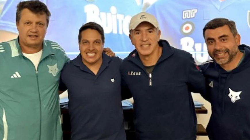 Dupla de Maradona na Europa faz visita à Toca e conhece instalações do Cruzeiro