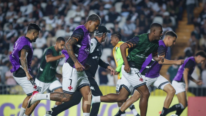 Diniz encontra motivos para oscilação do Vasco após pausa no calendário