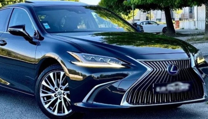 Após polêmica da sala VIP em aeroporto, TST gasta R$ 10,4 milhões em carros de luxo para ministros